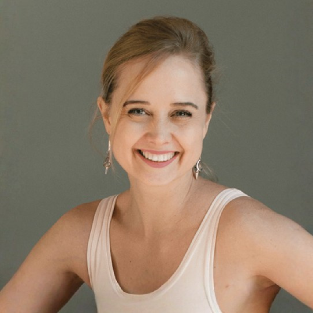 Олена Бакай